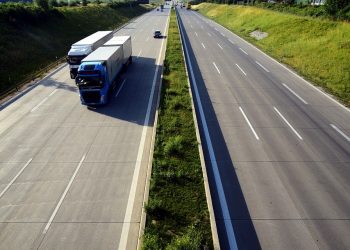 Grenzüberschreitender Güterverkehr/EU-Kommission sieht eine verbesserte Lage