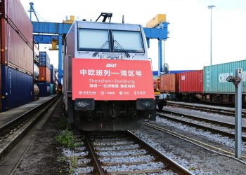 Chinesische Sinotrans fährt Shenzhen – Duisburg